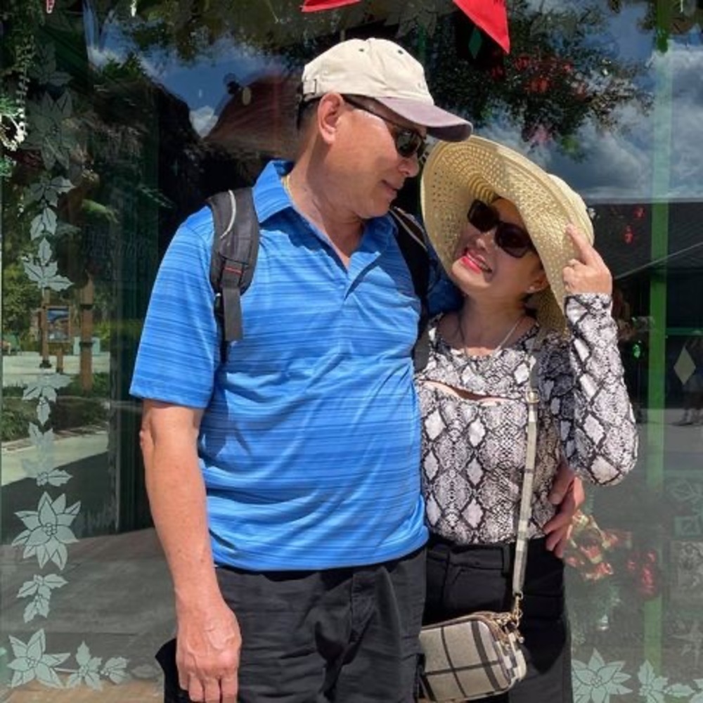 Meet your Posher, Hồng